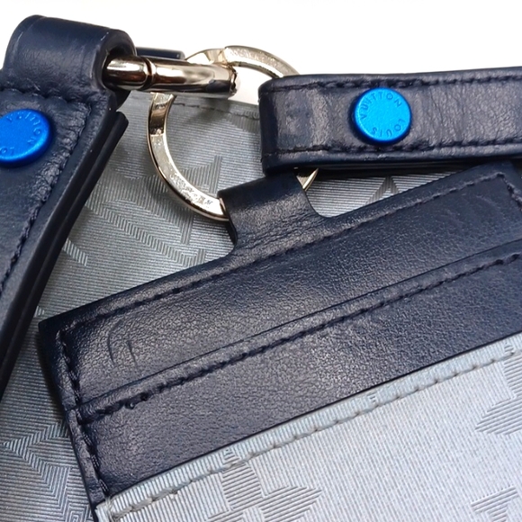 Louis Vuitton Ltd. Ed. monogram Alpha Satellite Canvas Pouch & Card C - Picture 10 of 15